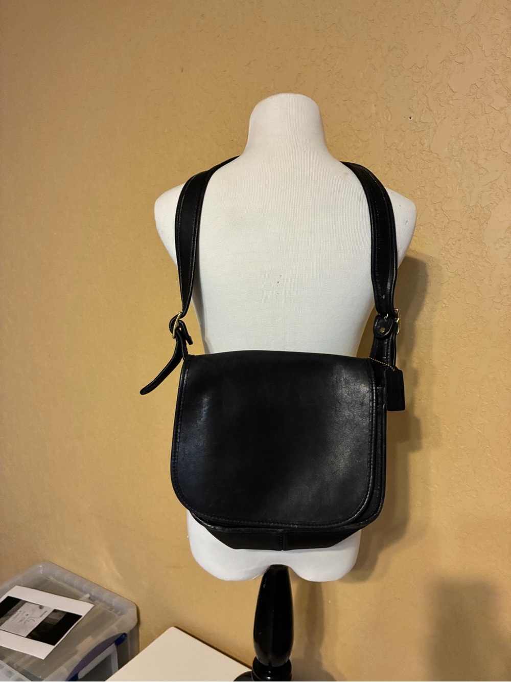Vintage Coach Black Leather B5B – 9170 Bag - Picture 4 of 16